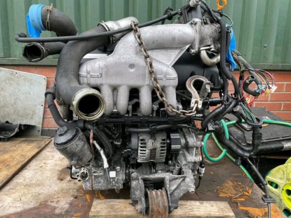 VW TRANSPORTER 2.5TDI BNZ ENGINE 

JUST REMOVED FROM A VAN WE ARE BREAKING WE HAVE TO OFFER THIS COMPLETE 
2.5TDI BNZ ENGINE WHICH HAS COVERED 129K

ENGINE COMES COMPLETE WITH ALL ANCILLARIES END ENGINE LOOM - Image 5