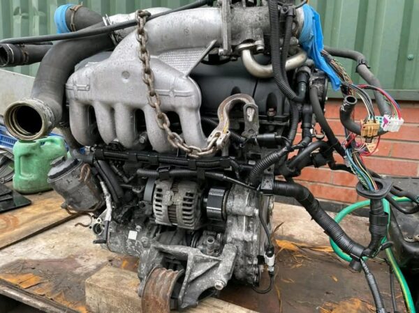 VW TRANSPORTER 2.5TDI BNZ ENGINE 

JUST REMOVED FROM A VAN WE ARE BREAKING WE HAVE TO OFFER THIS COMPLETE 
2.5TDI BNZ ENGINE WHICH HAS COVERED 129K

ENGINE COMES COMPLETE WITH ALL ANCILLARIES END ENGINE LOOM