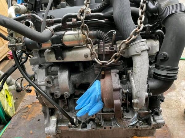 VW TRANSPORTER 2.5TDI BNZ ENGINE 

JUST REMOVED FROM A VAN WE ARE BREAKING WE HAVE TO OFFER THIS COMPLETE 
2.5TDI BNZ ENGINE WHICH HAS COVERED 129K

ENGINE COMES COMPLETE WITH ALL ANCILLARIES END ENGINE LOOM - Image 4