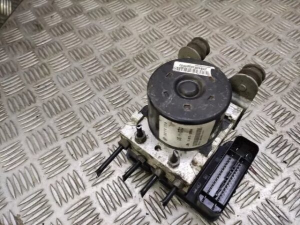 VW Transporter T5 ABS Pump + ECU - Image 8