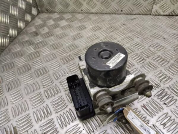 VW Transporter T5 ABS Pump + ECU - Image 3