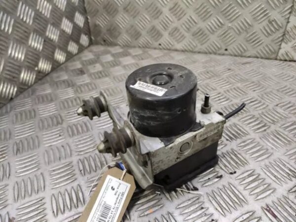 VW Transporter T5 ABS Pump + ECU