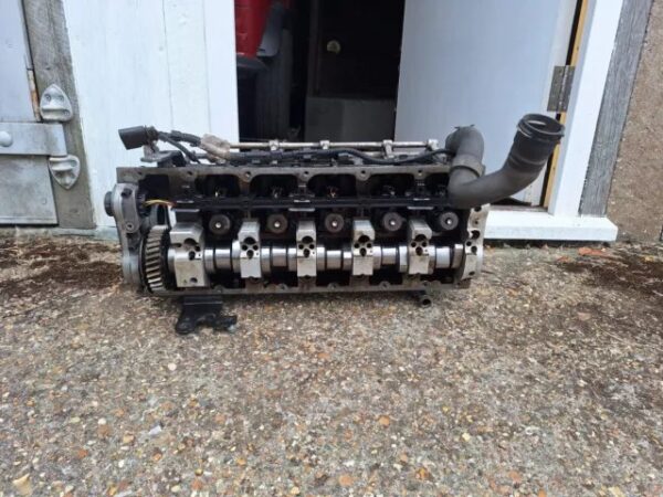 Vw Transporter T5 Shuttle 2.5Tdi Bnz Cylinder Head