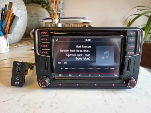 Unlocked Vw Discover Media Mib2 + Carplay Usb Kit Touchscreen Dab+ Nav Bluetooth - Image 10