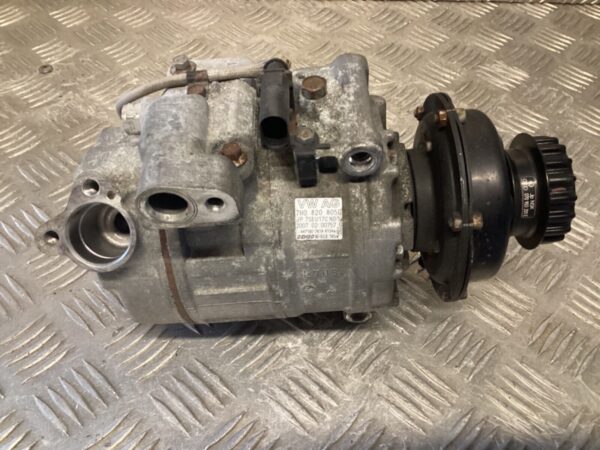 VW Transporter T5 2.5tdi air con compressor - Image 2