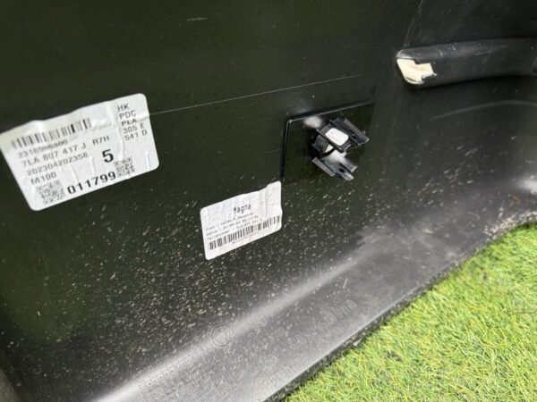 VW transporter T6 T6.1 genuine colour coded rear bumper for Tailgate INDIUM GREY - Image 15