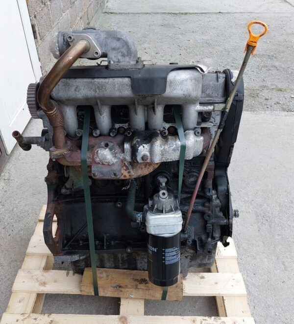 Engine Volkswagen 2.5 TDI ACV van multivan approx. 95000 km incomplete