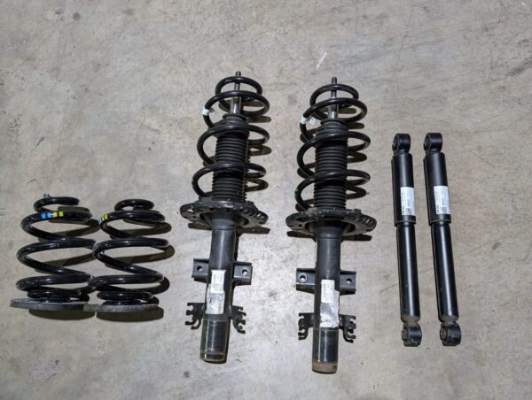 Low Mile Genuine Volkswagen Transporter T6.1 T30 Front And REAR Suspension Set - Image 3