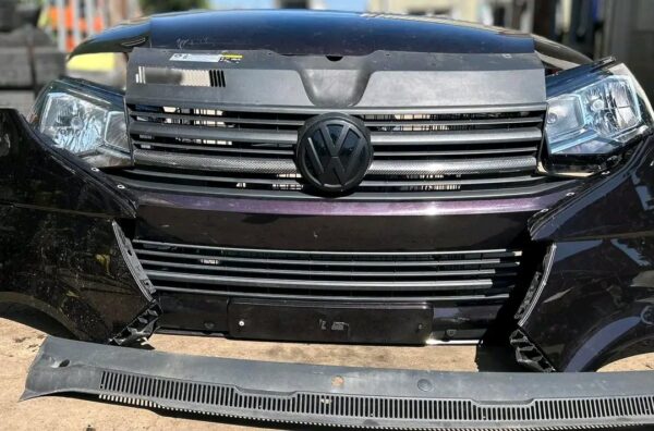 VW T6 Transporter Complete Genuine Front End Conversion kit 

Kit includes:
Bonnet
Bumper
Wings
Headlights
Slam Panel
Wheel Arch liners
Scuttle Panel 

Complete Front End - Image 9