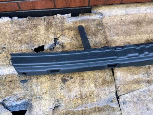 Anyone after a rear crash bar for their T4?

We have this one available which is pretty much like new - Image 2
