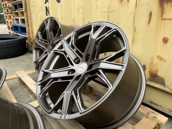 19" Bronze Edition Xt4 Alloy Wheels Vw Transporter T5 / T6 Trafic Vivaro Vito - Image 6