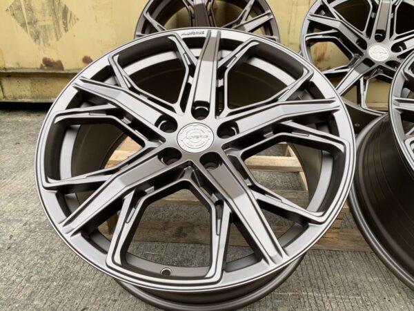 19" Bronze Edition Xt4 Alloy Wheels Vw Transporter T5 / T6 Trafic Vivaro Vito - Image 7