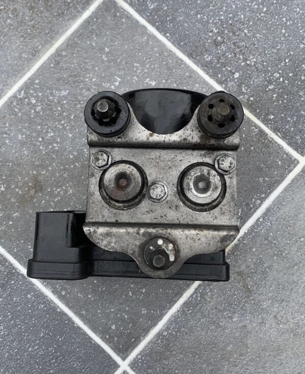 VW TRANSPORTER T5 ABS PUMP & ECU CONTROL MODULE UNIT 7H0614117A 7H0907379S - Image 3