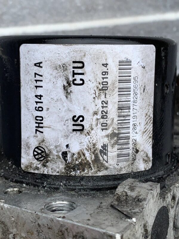VW TRANSPORTER T5 ABS PUMP & ECU CONTROL MODULE UNIT 7H0614117A 7H0907379S - Image 5